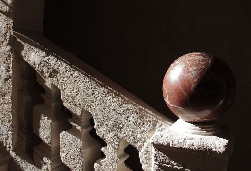 هتل Hôtel De L Amphithéâtre