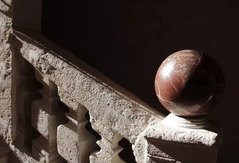 فندق Hôtel De L Amphithéâtre