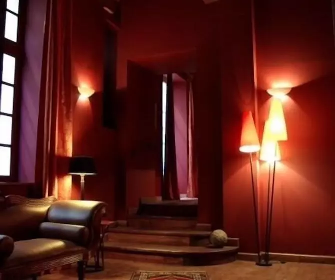 فندق Hôtel De L Amphithéâtre