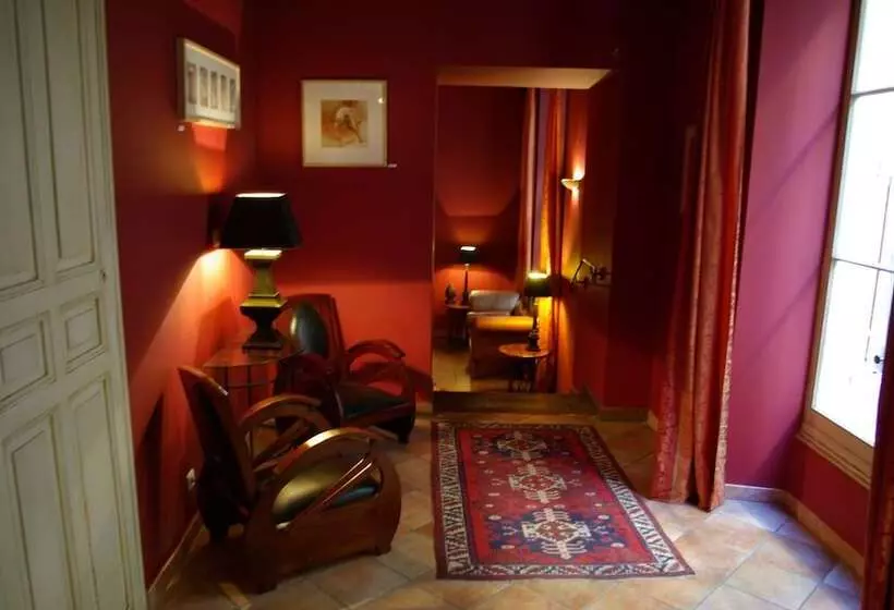 فندق Hôtel De L Amphithéâtre