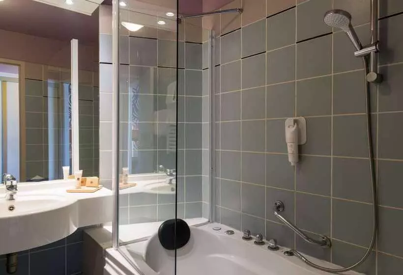 ホテル Hôtel Du Golf De L Ailette, The Originals Relais