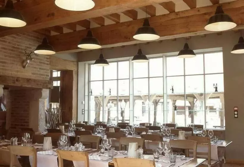 ホテル Hôtel La Licorne & Spa