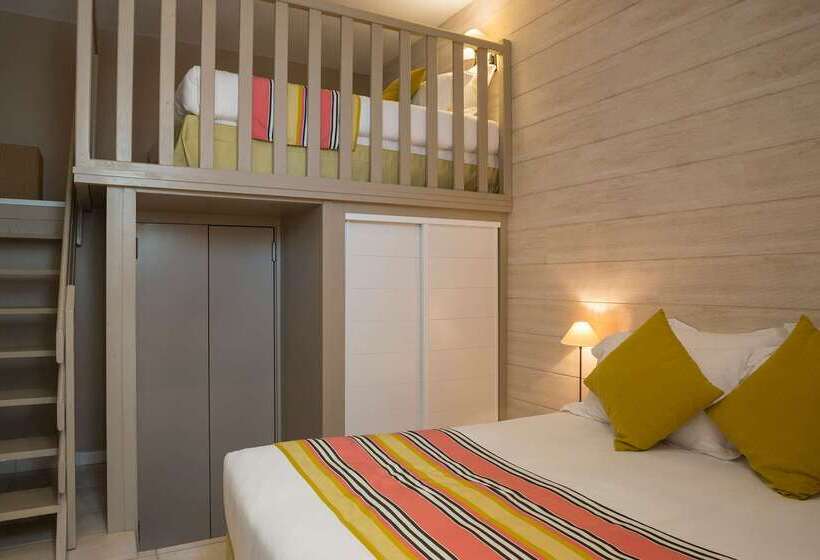 ホテル Hôtel Les Costans, The Originals Relais