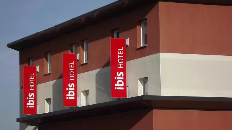 호텔 Ibis Albert Pays De Somme