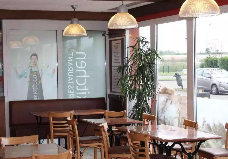 호텔 Ibis Albert Pays De Somme