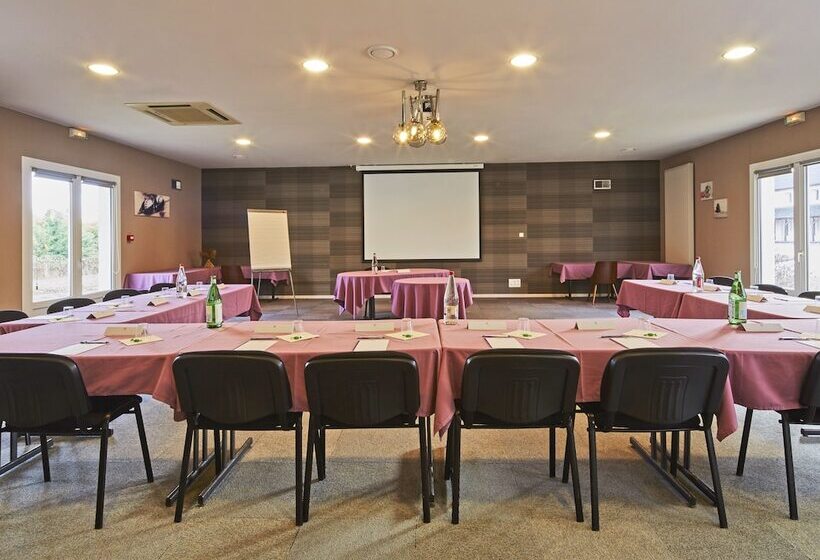 فندق Kyriad Auxerre Appoigny