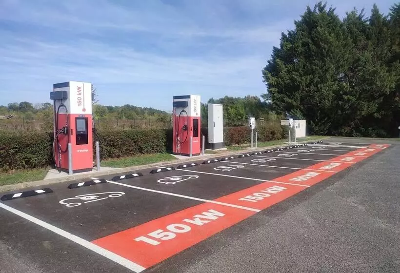 酒店 Kyriad Auxerre Appoigny