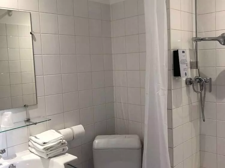 酒店 Kyriad Auxerre Appoigny