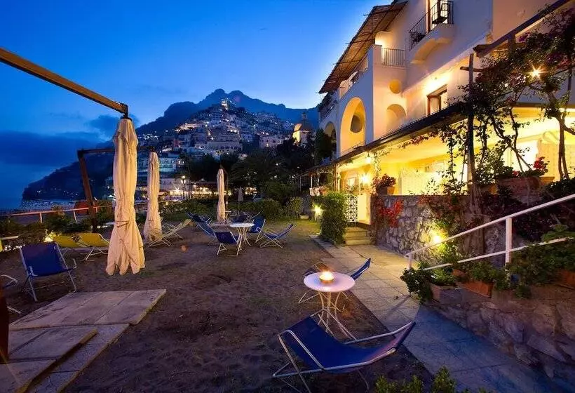 Hotel La Caravella Di Positano   Relais & Beach