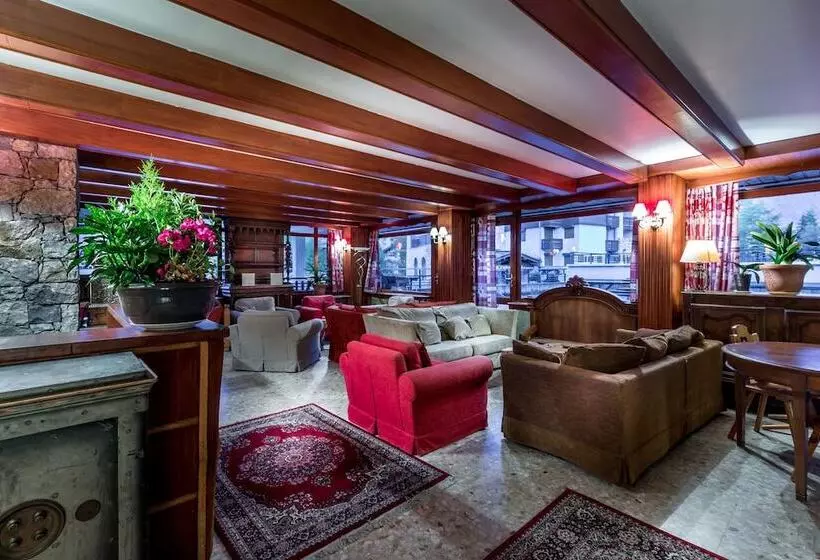 ホテル Les Cretes Blanches