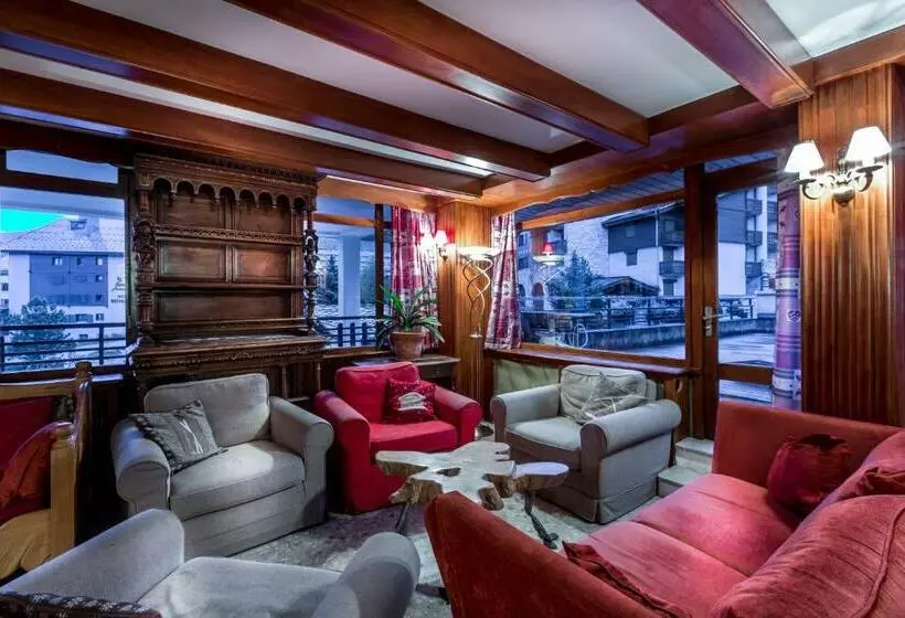 ホテル Les Cretes Blanches