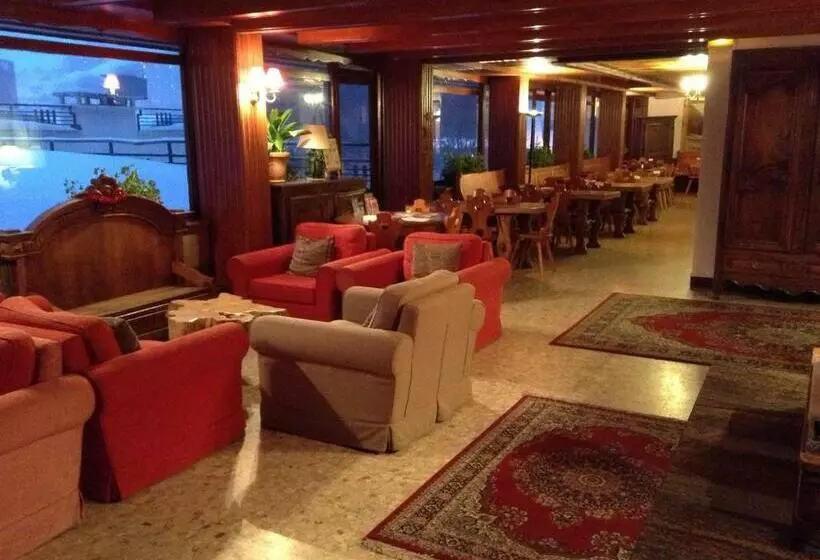 ホテル Les Cretes Blanches