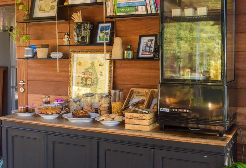 فندق Les Jardins De Mathieu