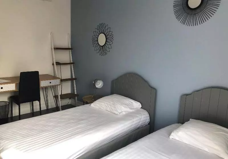 호텔 Logis Hôtel Du Cirque Troyes Centre Historique