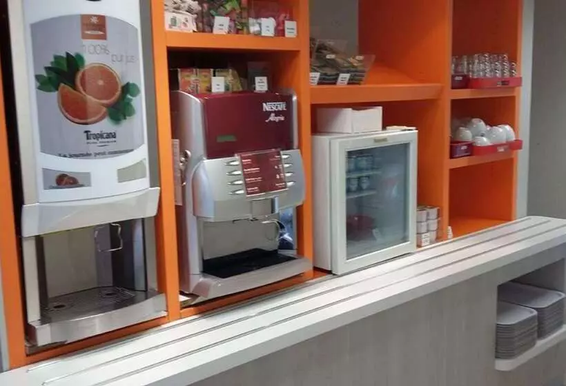 ホテル Premiere Classe Biarritz