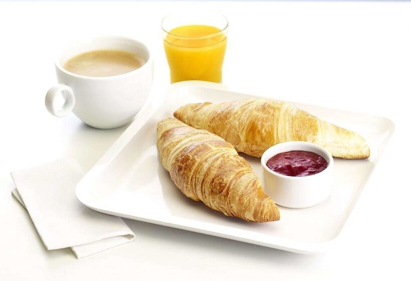 בית מלון כפרי Premiere Classe Biarritz