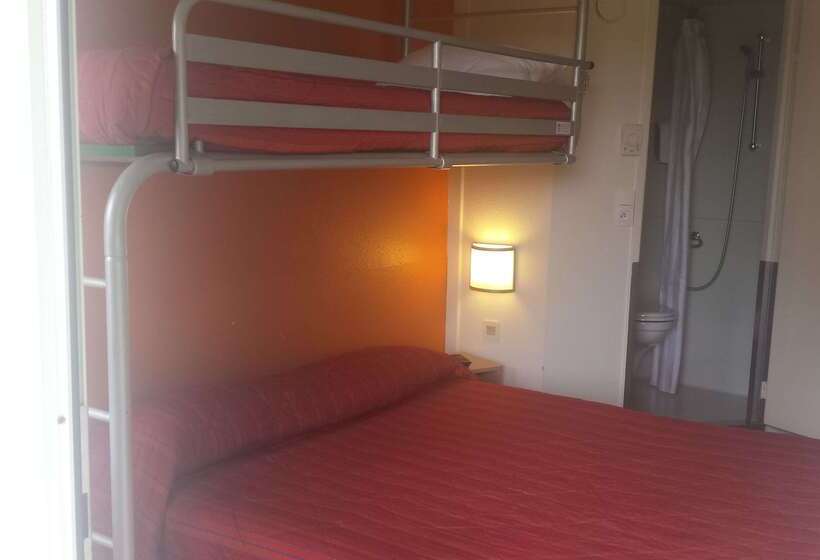 בית מלון כפרי Premiere Classe Biarritz