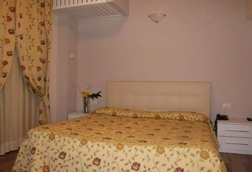 Hotel Principe Di Saronno