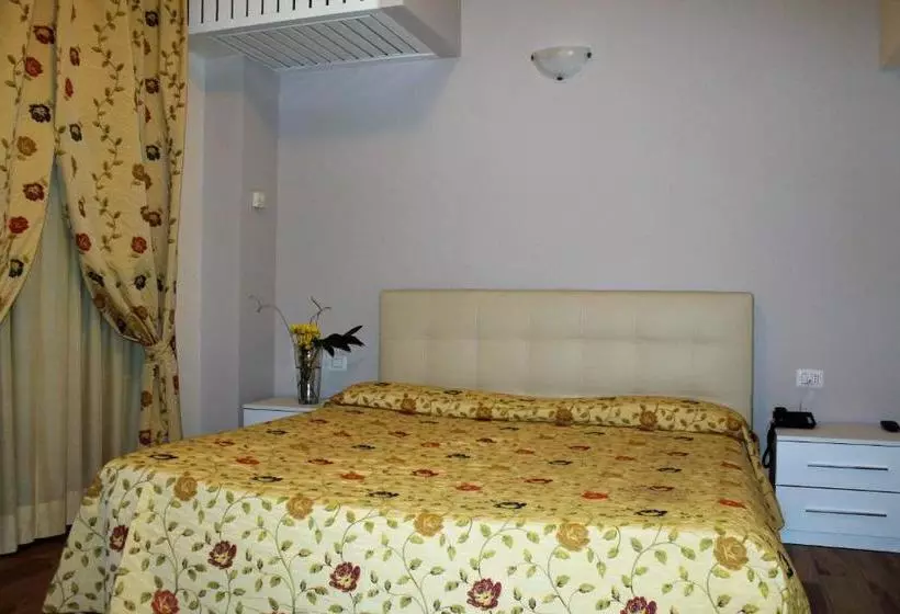 Hotel Principe Di Saronno