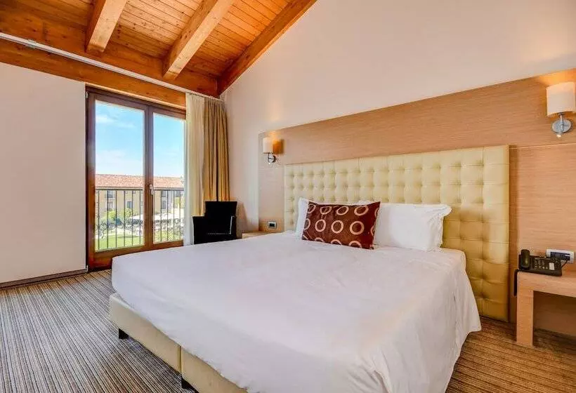 Th Lazise   Hotel Parchi Del Garda
