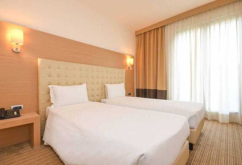 Th Lazise   Hotel Parchi Del Garda