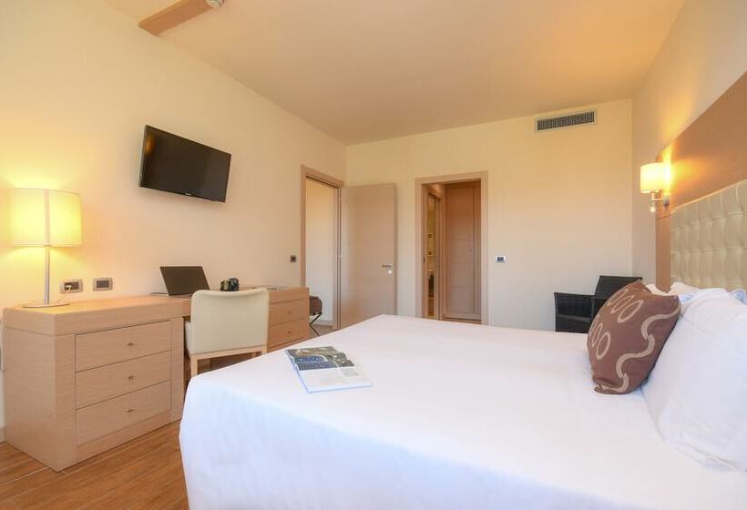 Th Lazise   Hotel Parchi Del Garda