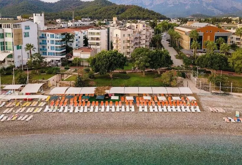 酒店 Viking Nona Beach