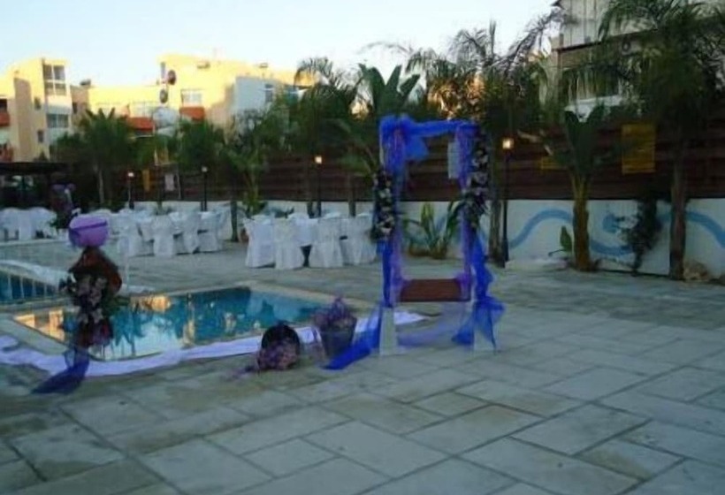 Valana Hotel Apartments