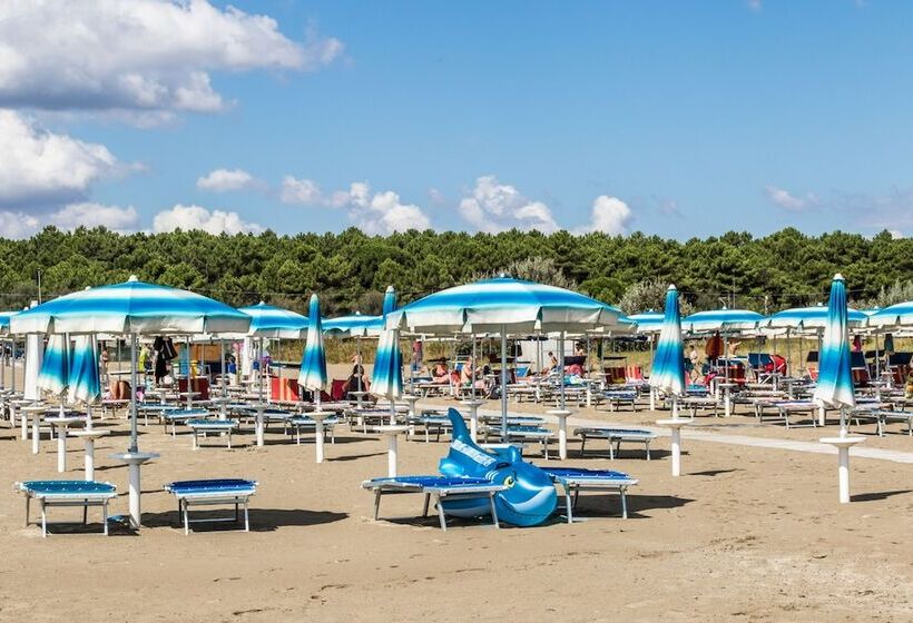 هتل Club Del Sole Marina Romea Easy Camping Village