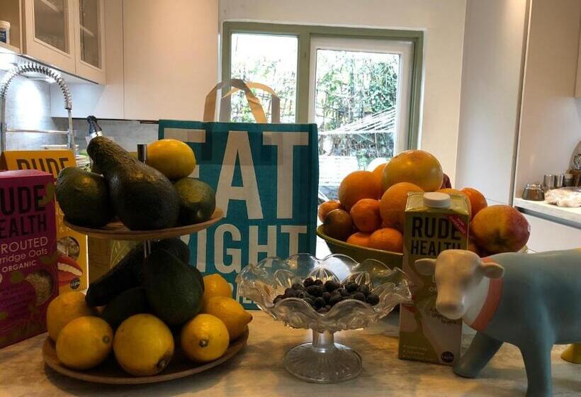 Hurlingham Bed And Breakfast