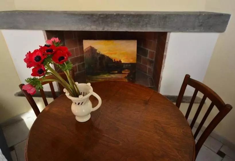 تختخواب و صبحانه Casa Pucci