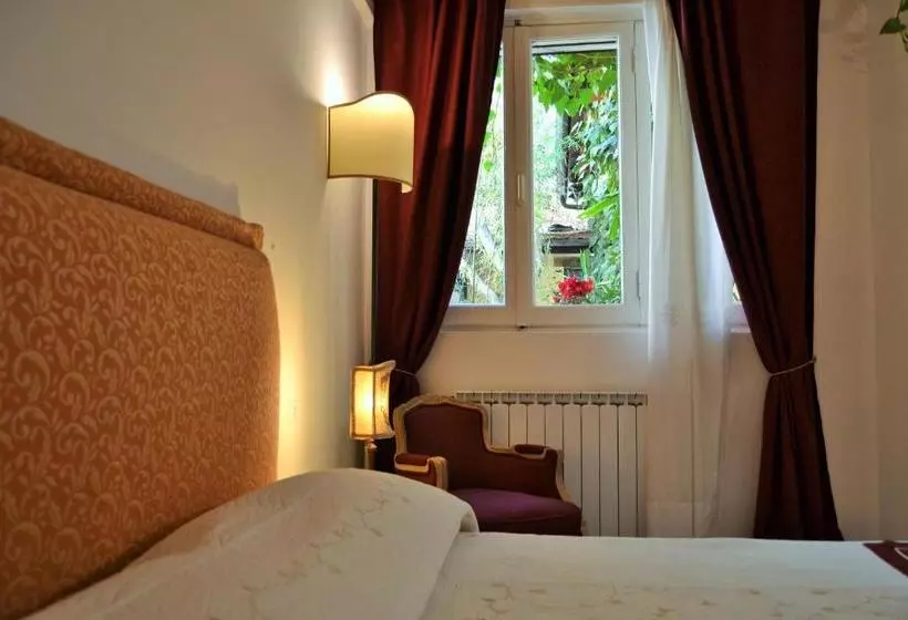 تختخواب و صبحانه Casa Pucci