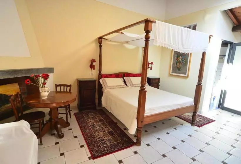 تختخواب و صبحانه Casa Pucci