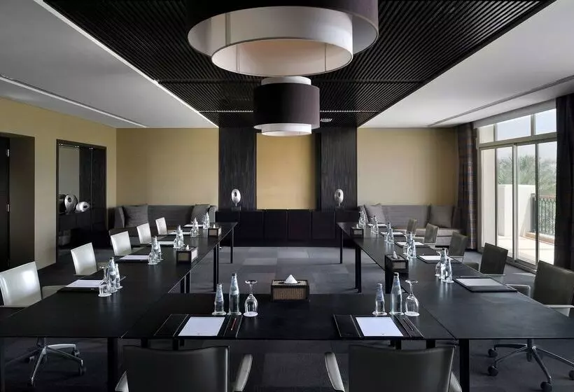 酒店 Address Montgomerie