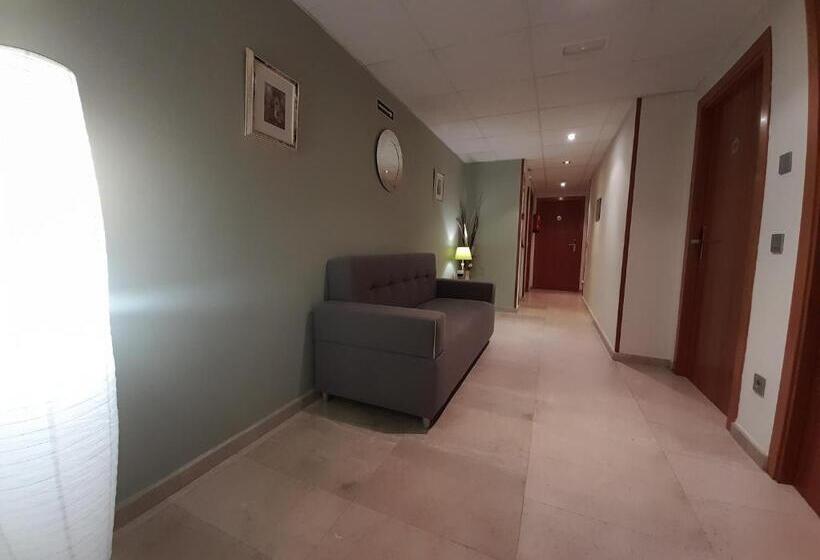 هتل Avenida El Morell