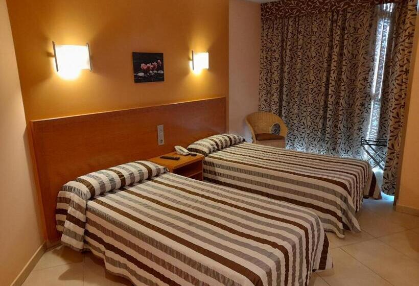 هتل Avenida El Morell