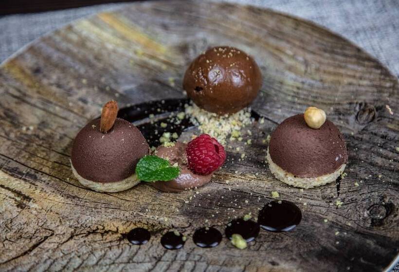 Avenue Lodge Hotel & Spa