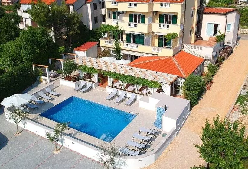 Отель Pansion Villa Bok