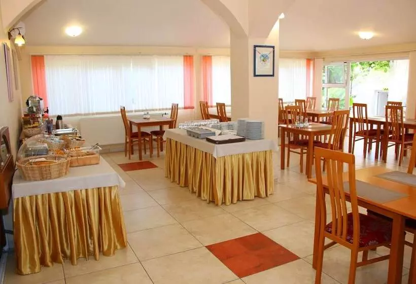 Отель Pansion Villa Bok