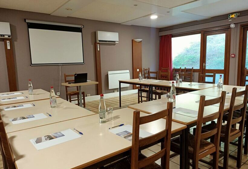 Brit Hotel Besancon L Horloge