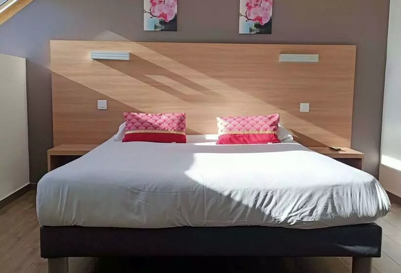 Brit Hotel Besancon L Horloge