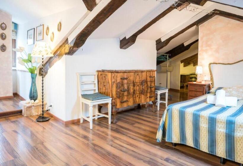 هتل Corte Canal Venice