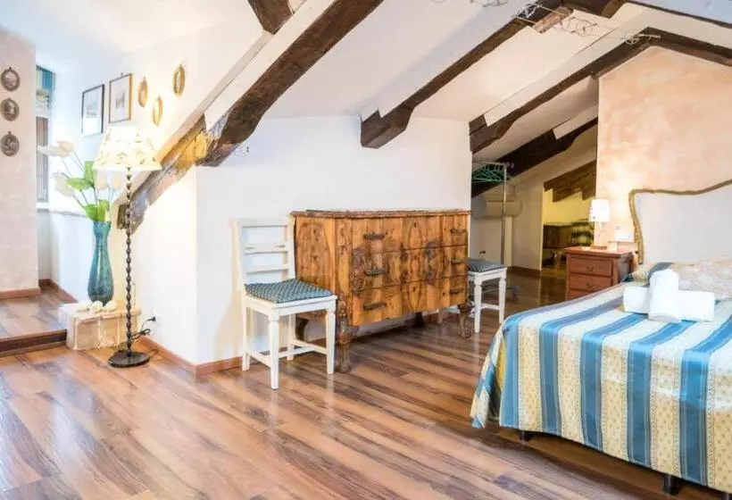 هتل Corte Canal Venice