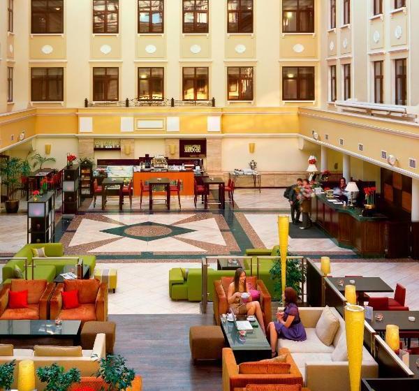 Отель Courtyard By Marriott Moscow City Center