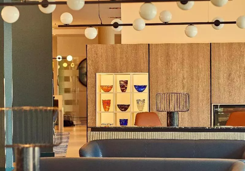 בית מלון כפרי Crowne Plaza Reading East