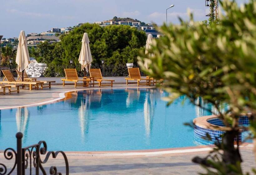 Elementa Boutique Hotel Adults Only