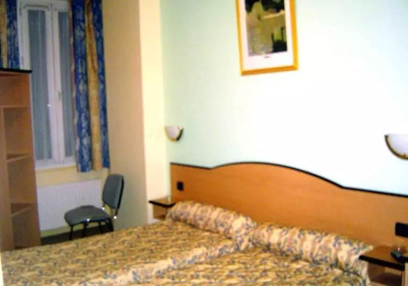 Hotel Ferney République