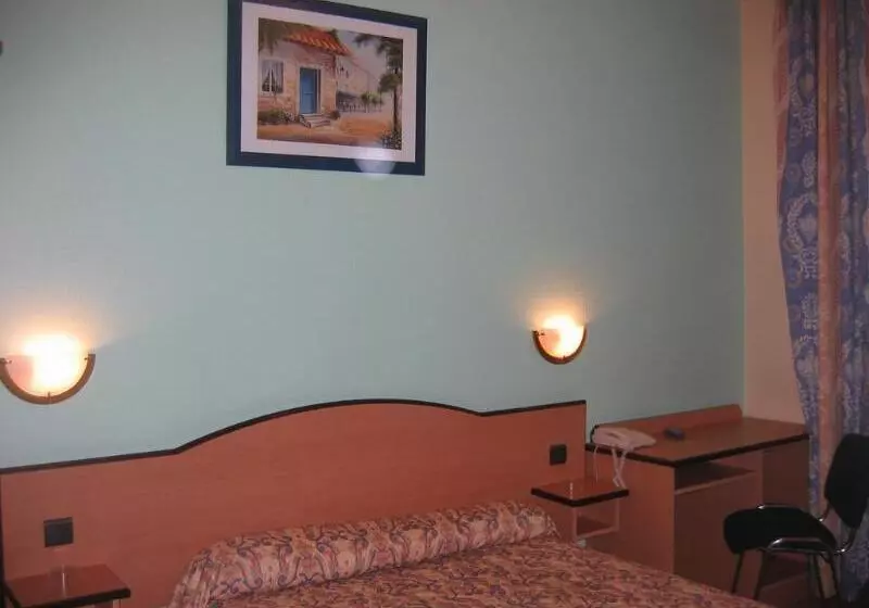 Hotel Ferney République