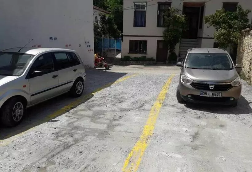 בית מלון כפרי Sezgin Boutique