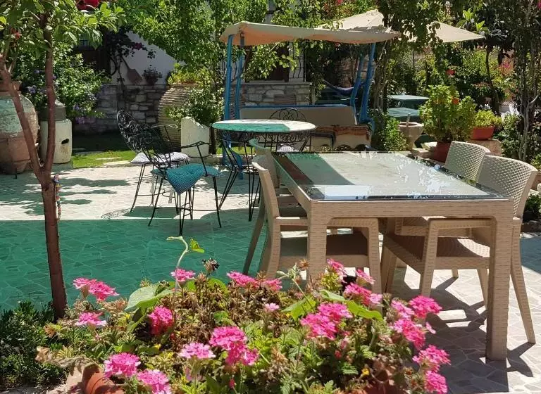 בית מלון כפרי Sezgin Boutique